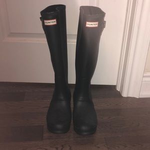Women’s hunter boots size 10 barely worn